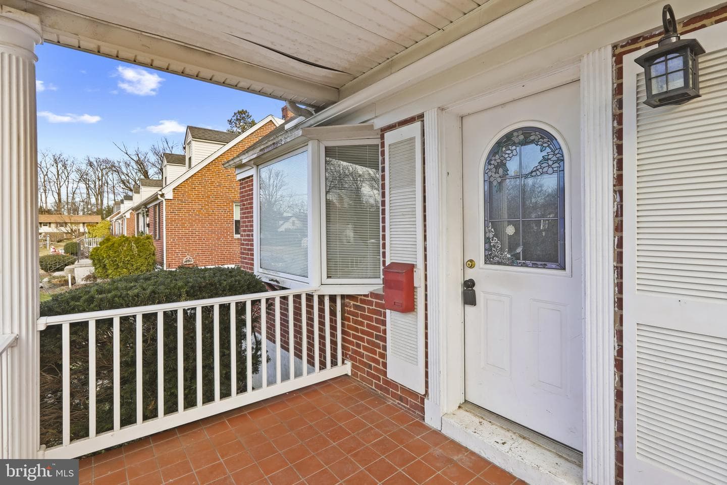 409 Oak Court photo 3