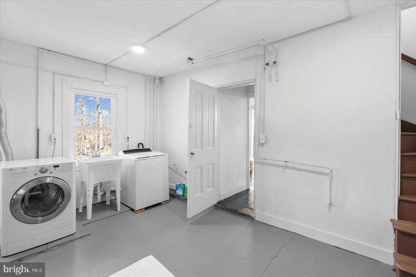 6602 Krone Drive photo 32