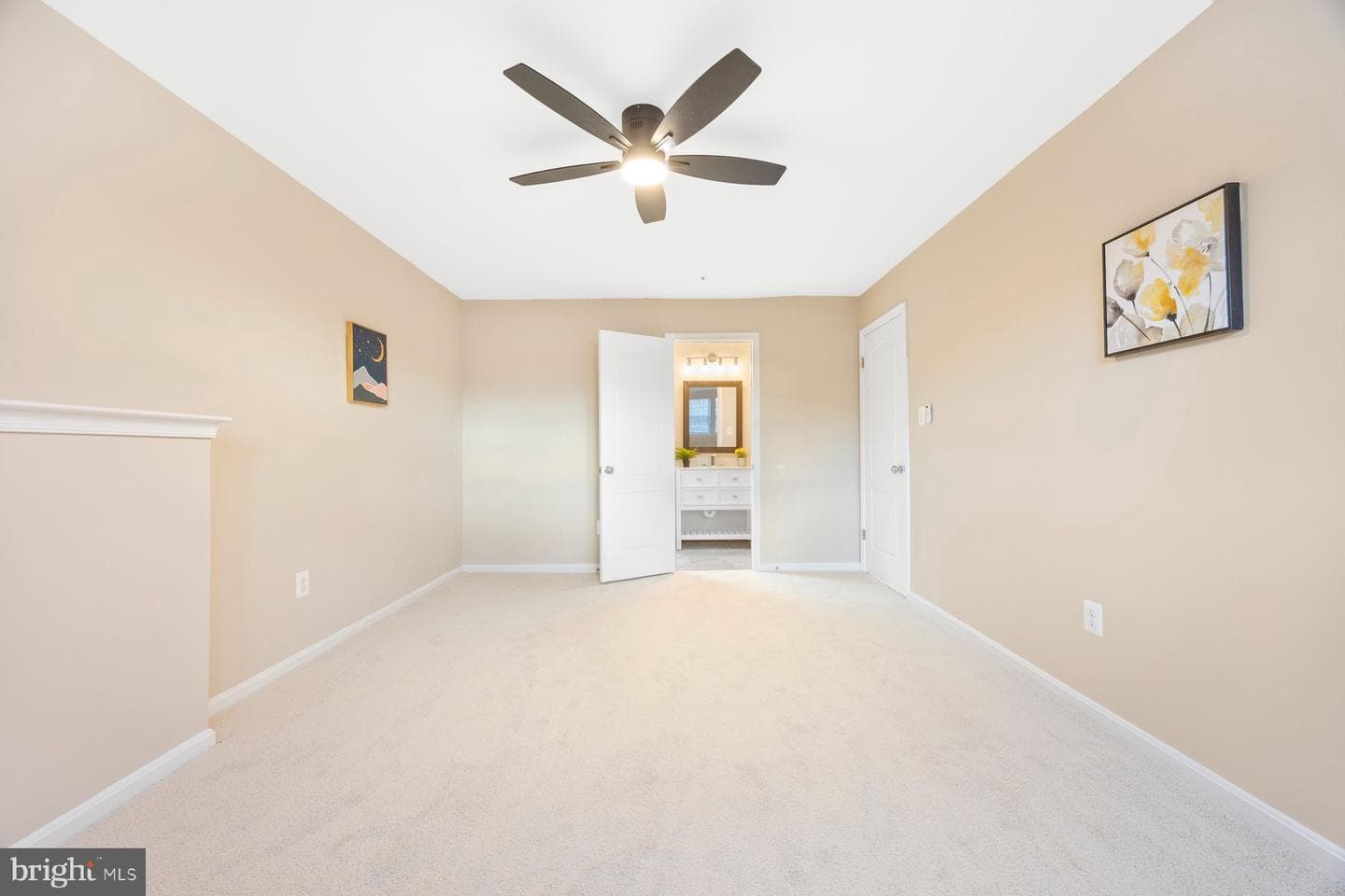 26 Shaftsbury Court #26 photo 22