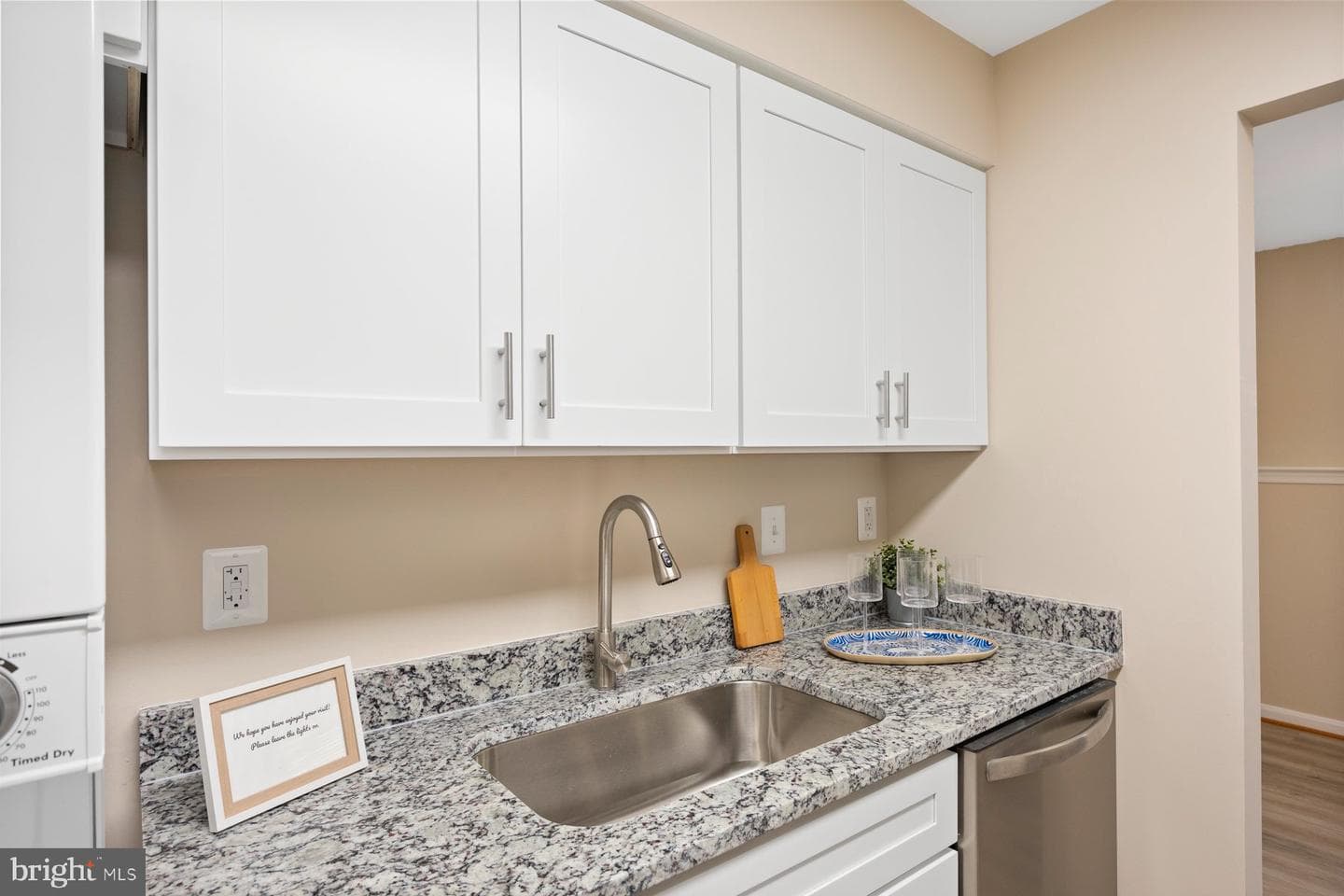 26 Shaftsbury Court #26 photo 8