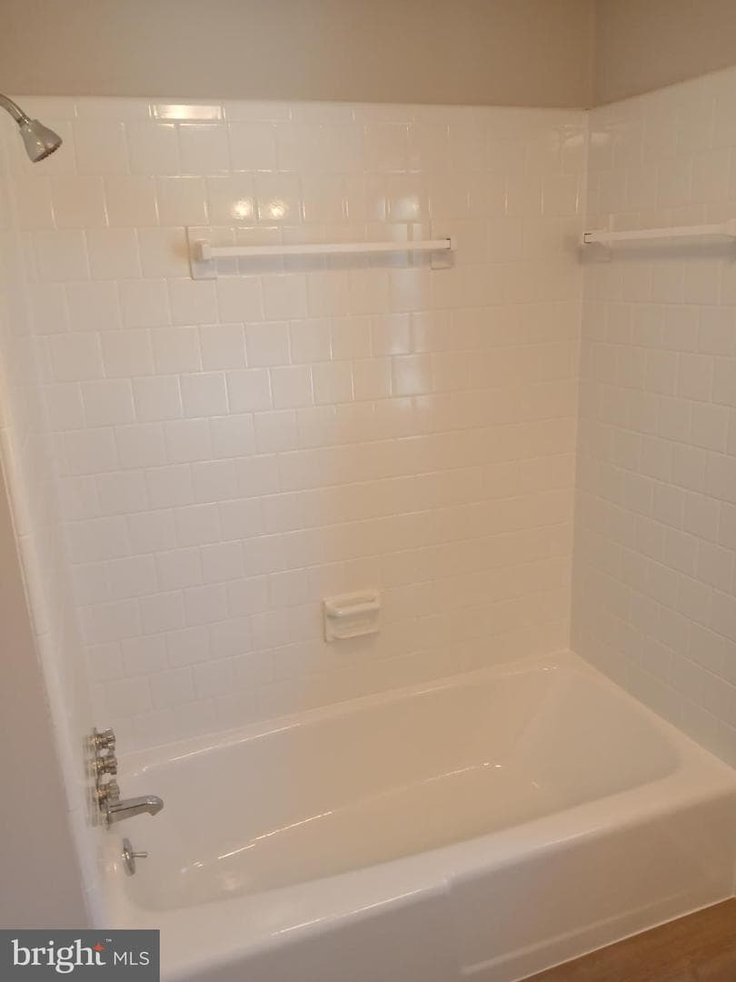 3814 Lochearn Drive photo 20