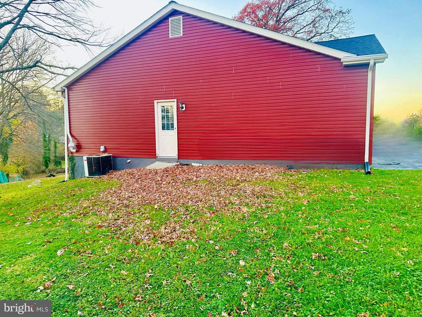 8802 Pikesville photo 24