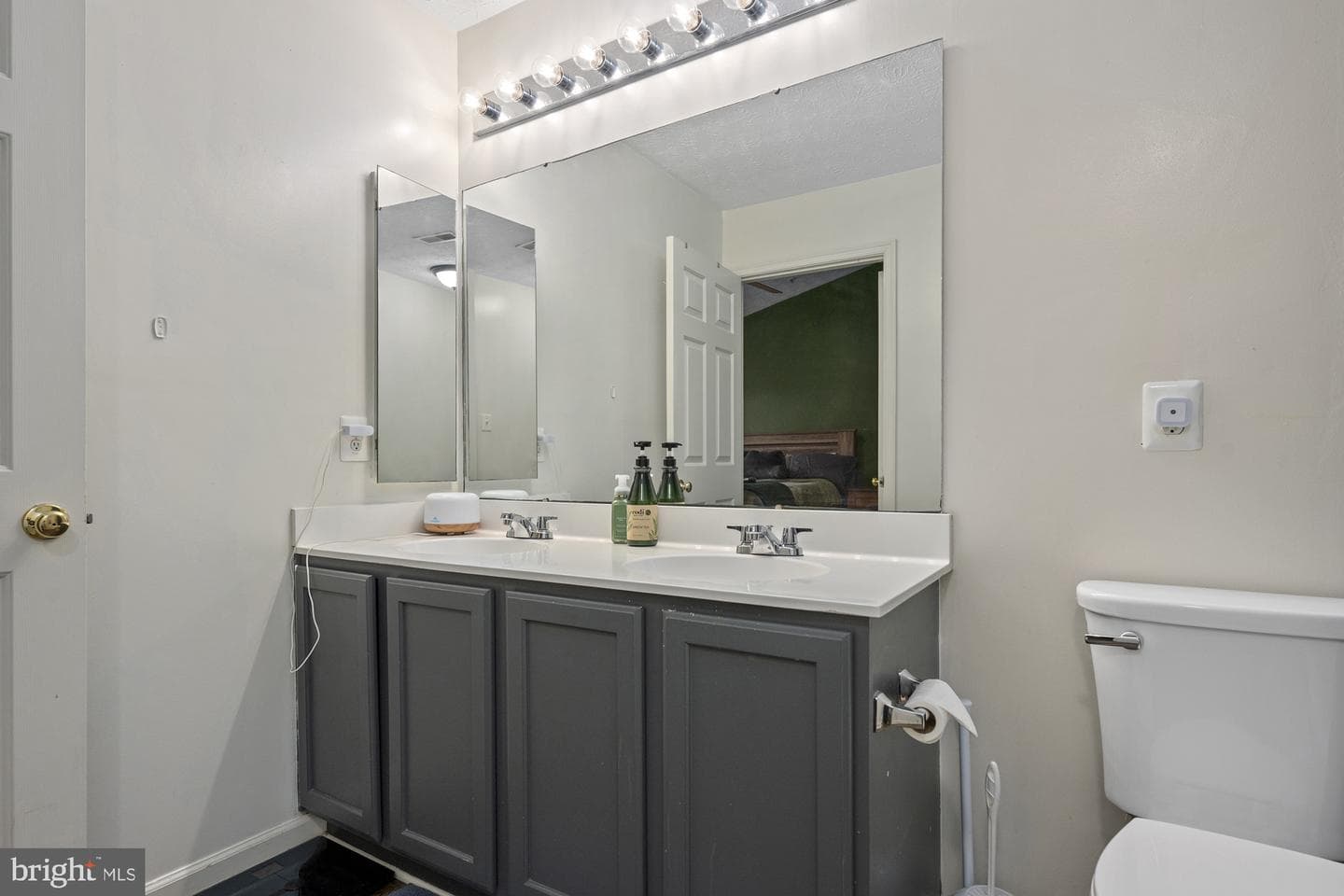 5010 Finsbury Road photo 21