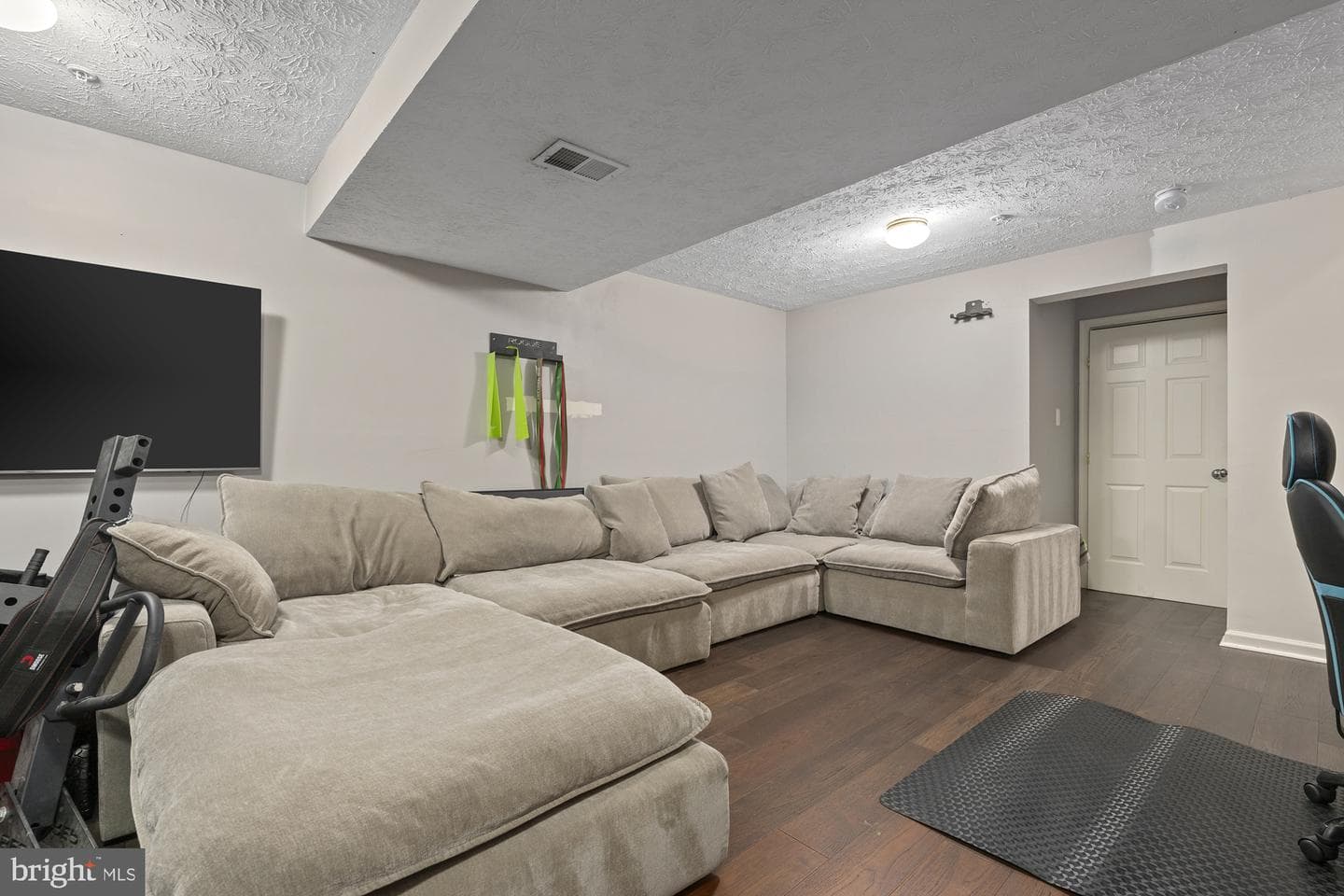 5010 Finsbury Road photo 27