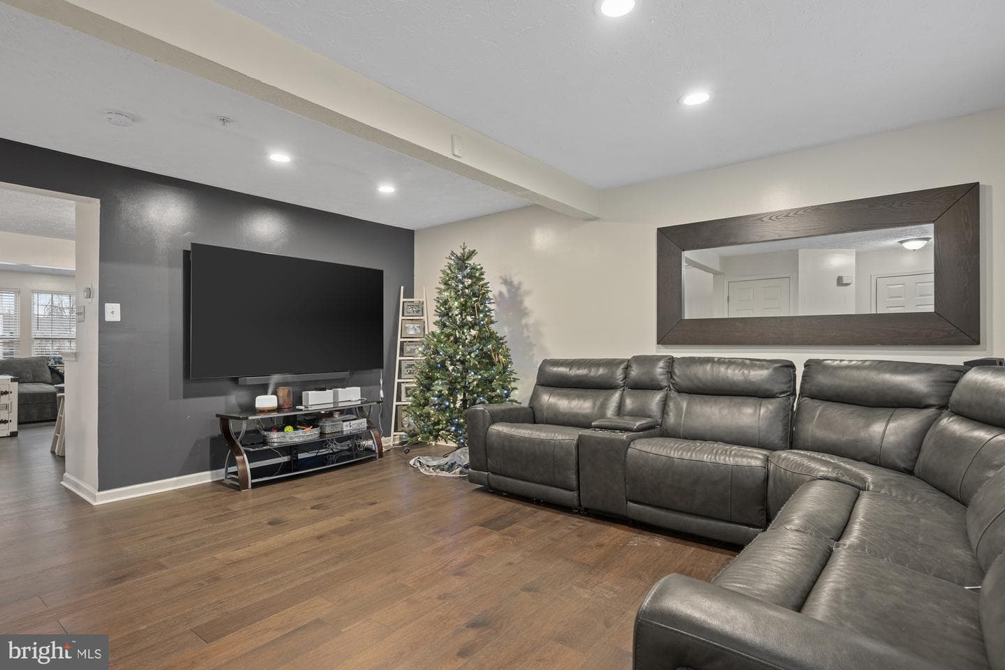 5010 Finsbury Road photo 4