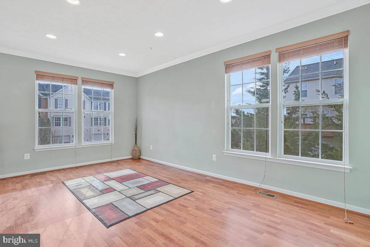 9831 Biggs Road photo 11