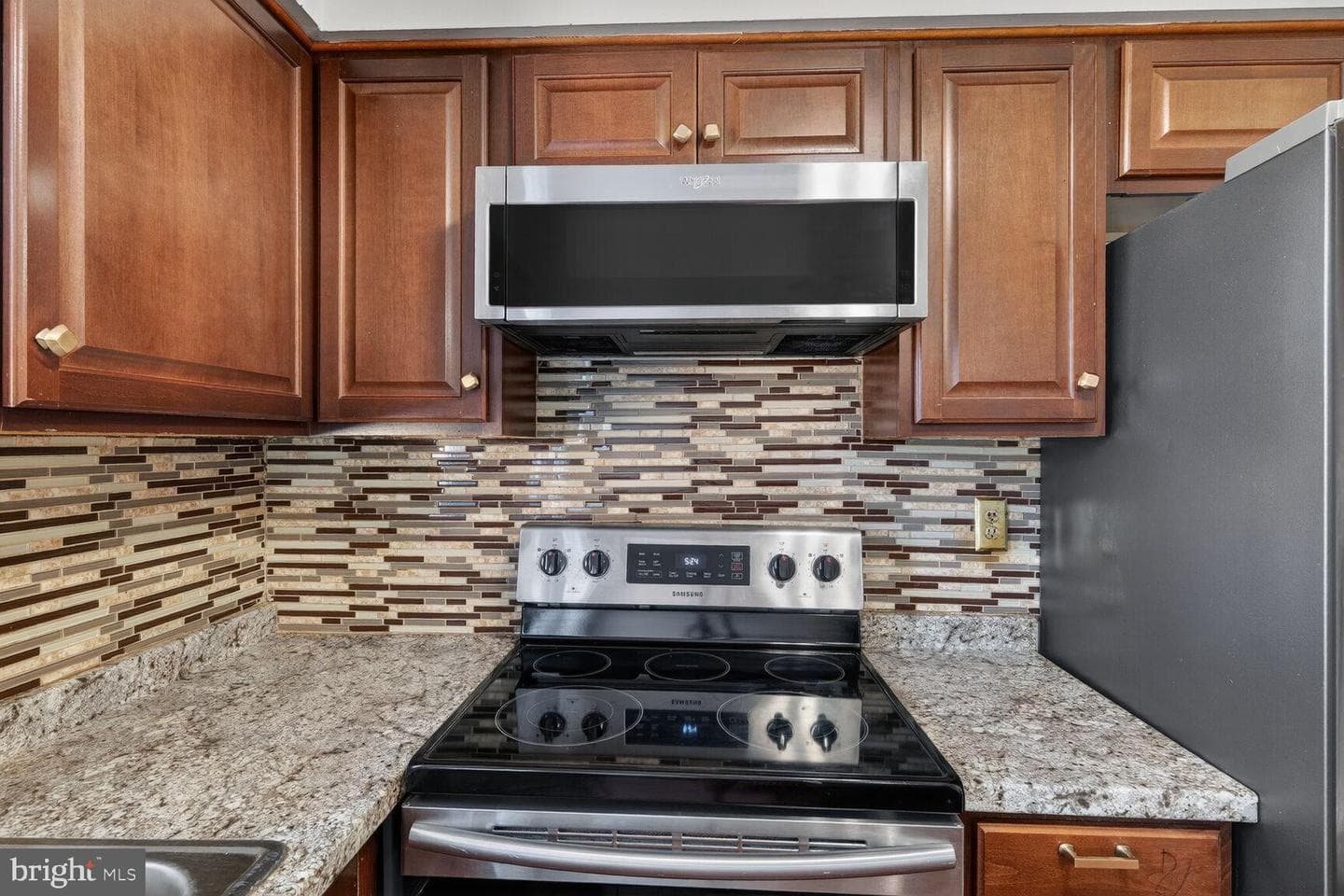 615 Glynock Place photo 23