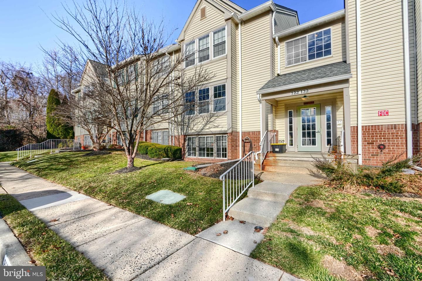 132 Jumpers Circle #204 photo 1