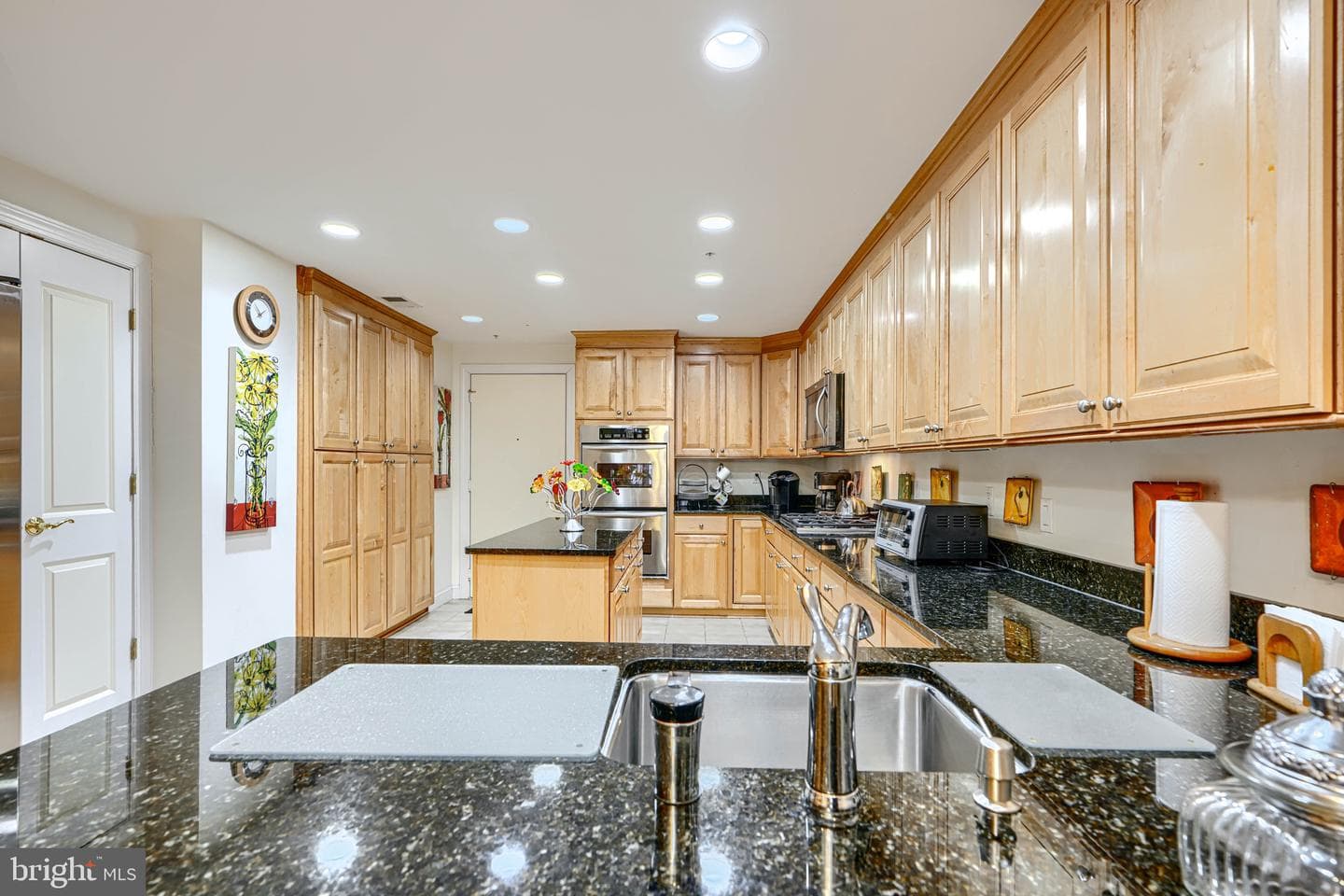 8002 Brynmor Court #104 photo 24