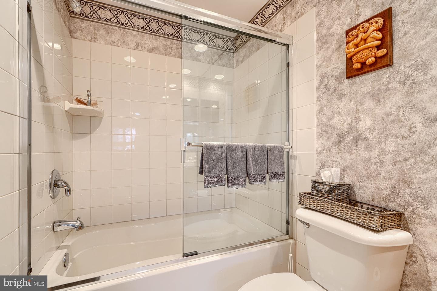 8002 Brynmor Court #104 photo 44