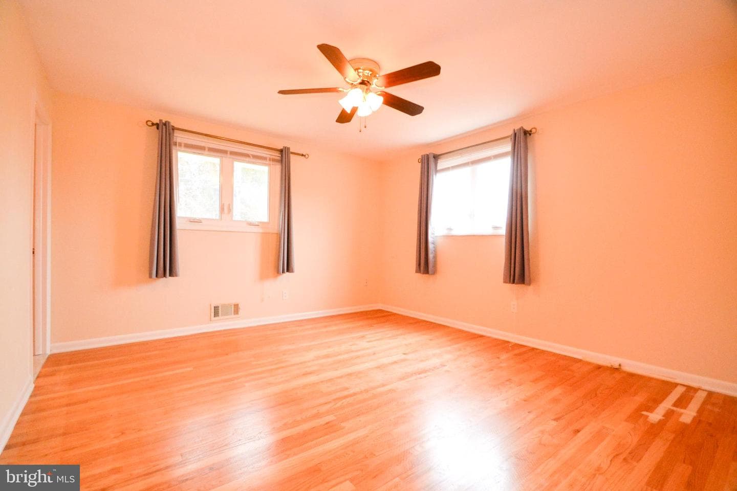 3 Bromwell Court photo 11