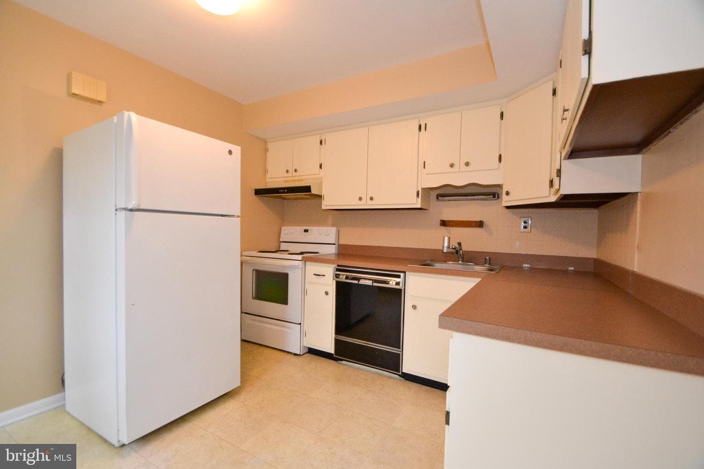 3 Bromwell Court photo 6