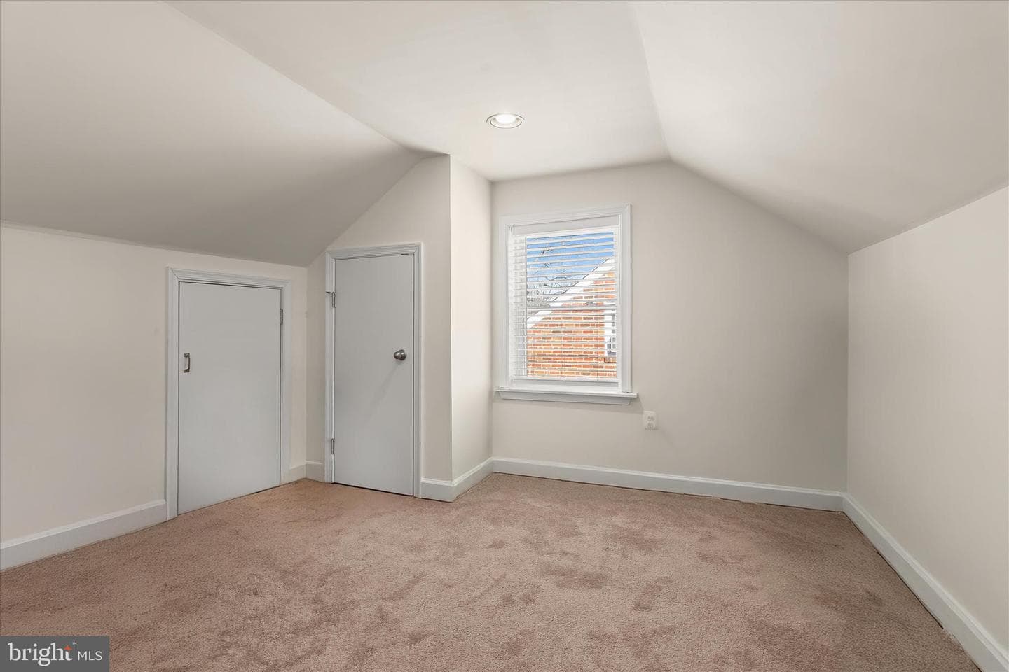 3730 Oak Avenue photo 32