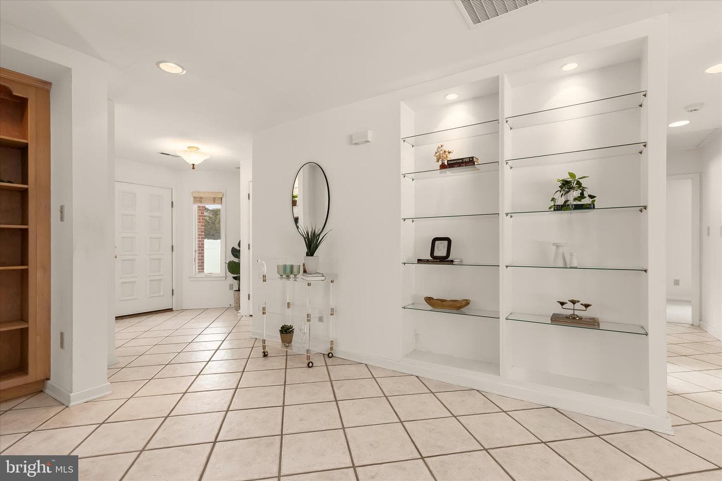 3307 Janellen Drive photo 2