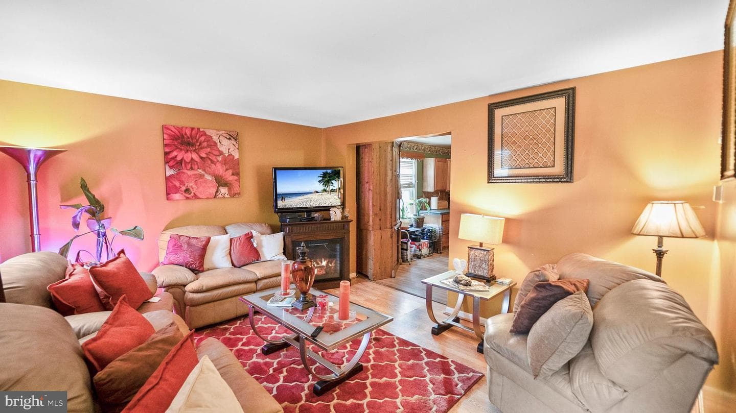 8616 Wilenoak Court photo 7