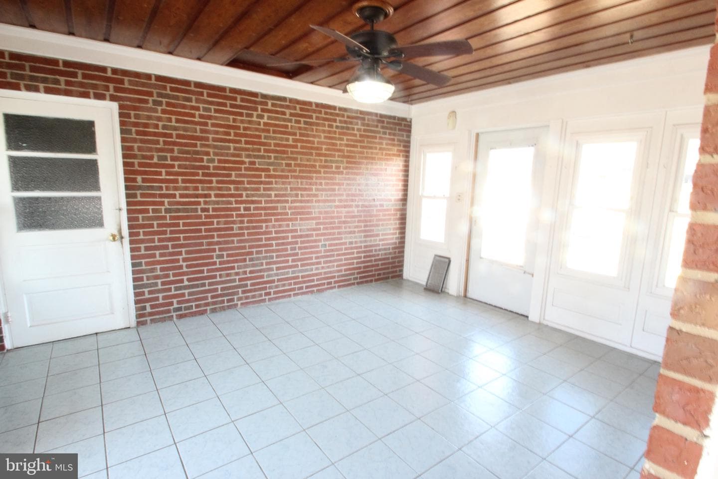 9214 Nottingwood Road photo 9