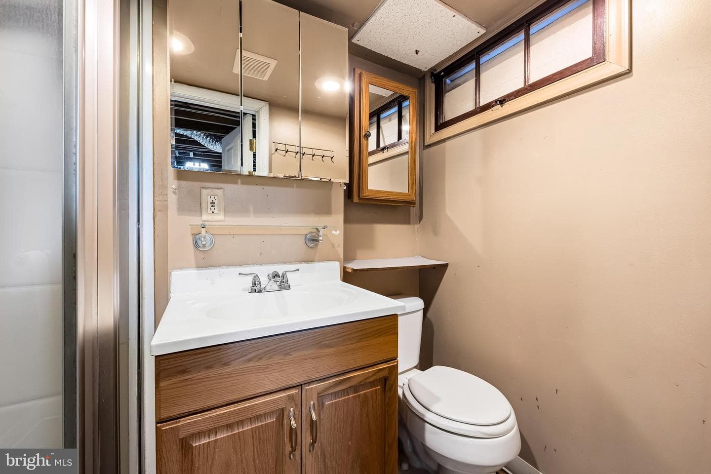 9 Wilfred Court photo 32