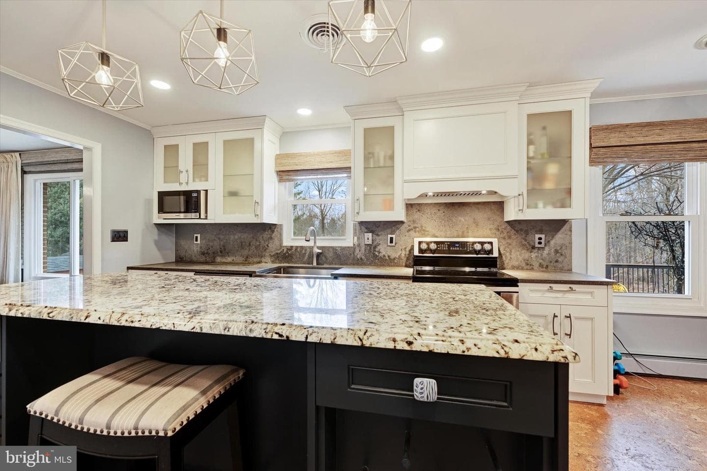 13324 Manor Road photo 12