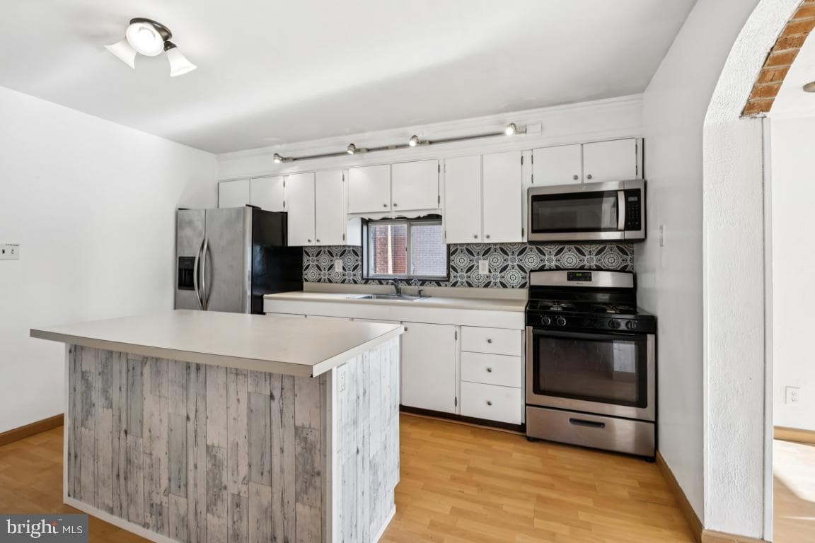 231 Riverview Avenue photo 4