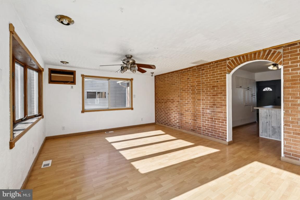 231 Riverview Avenue photo 5