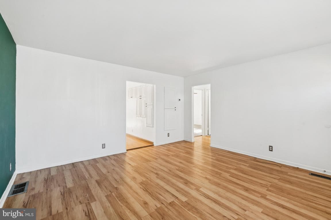 231 Riverview Avenue photo 8