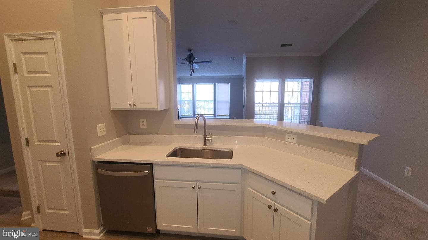 5025 Marchwood Court #5l photo 7