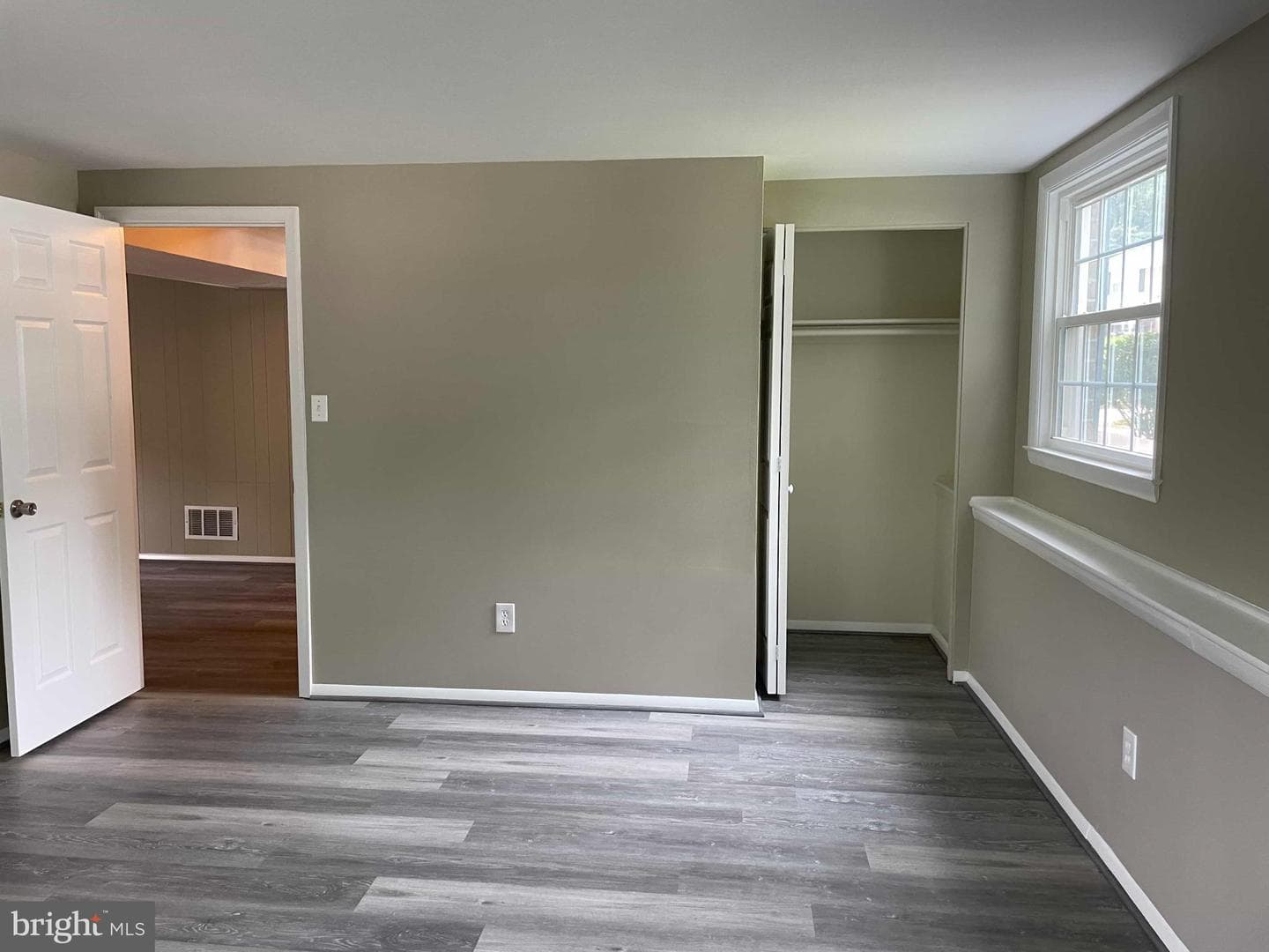 409 Deacon Brook Circle photo 23