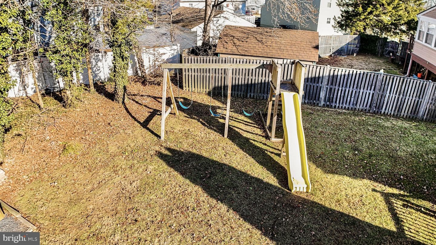 7114 Oliver Beach Road photo 34