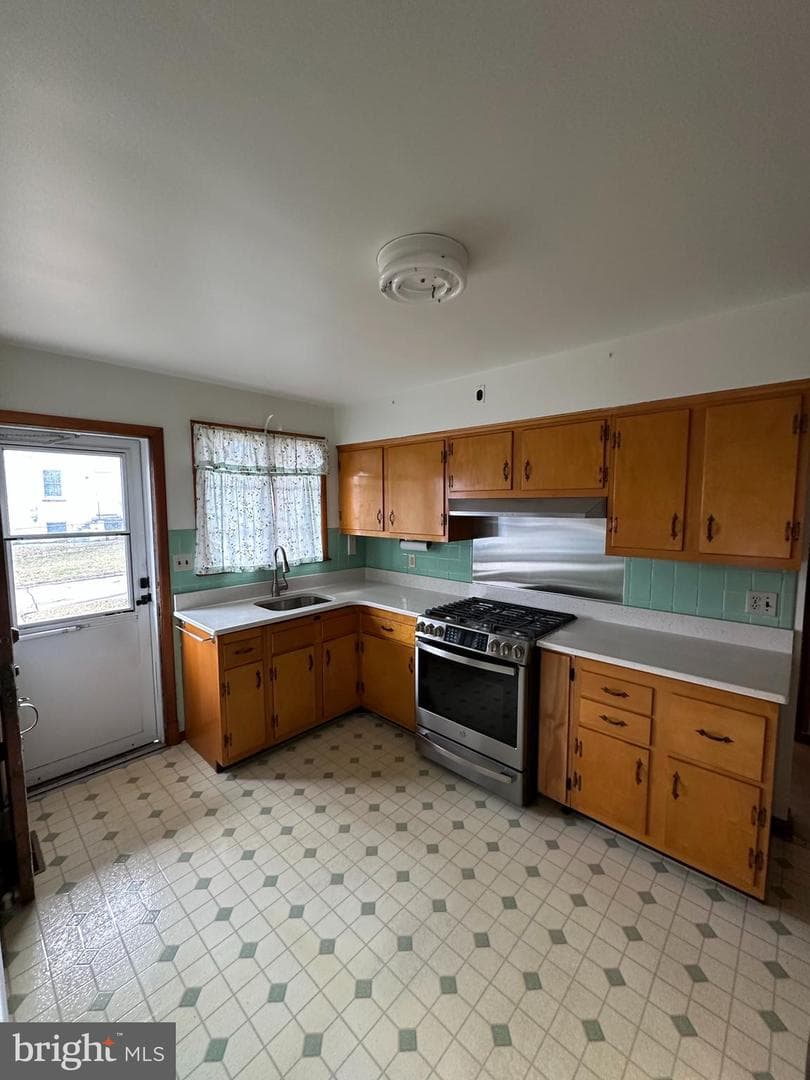 2815 Putty Hill Avenue photo 8