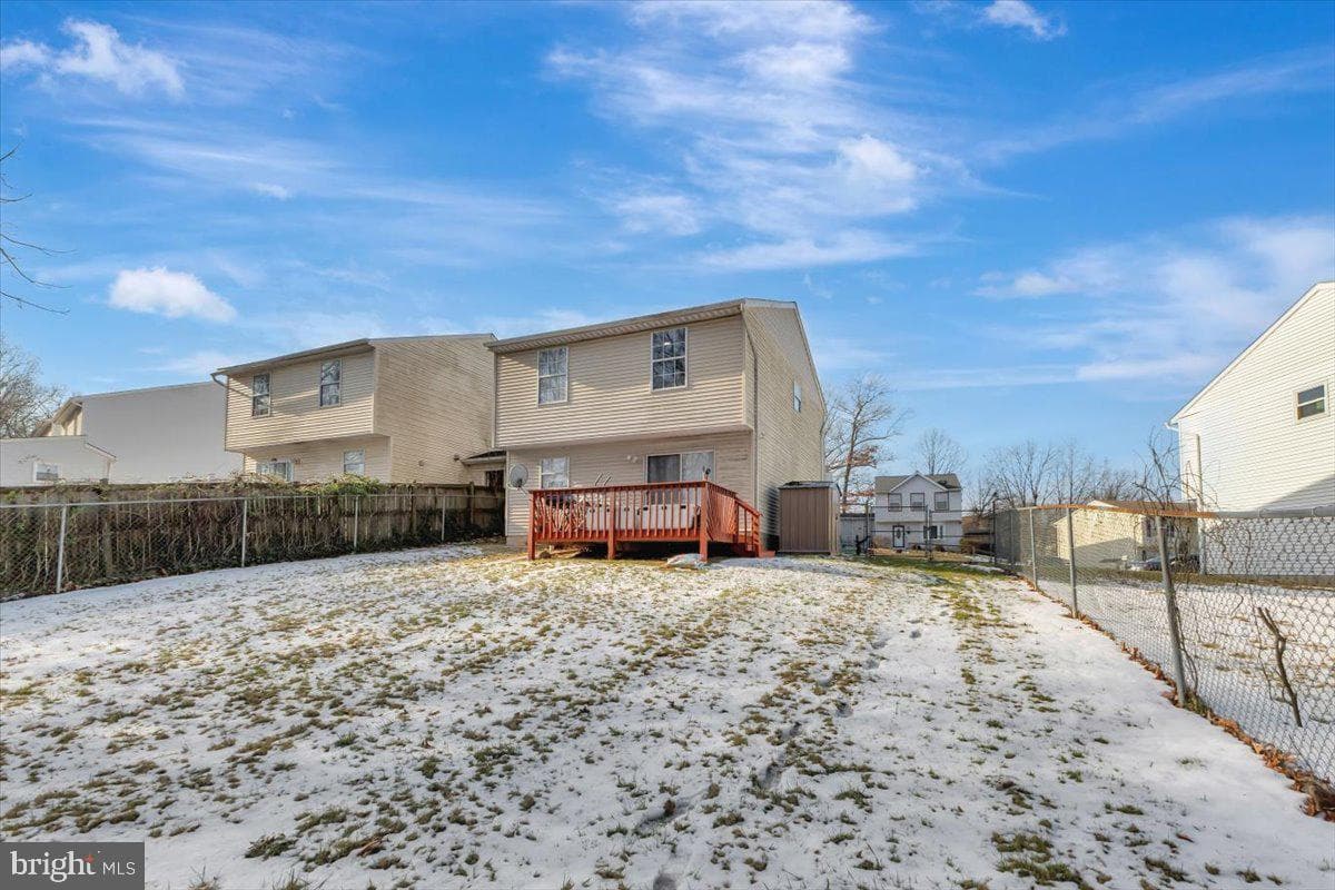 6677 Spring Mill photo 18