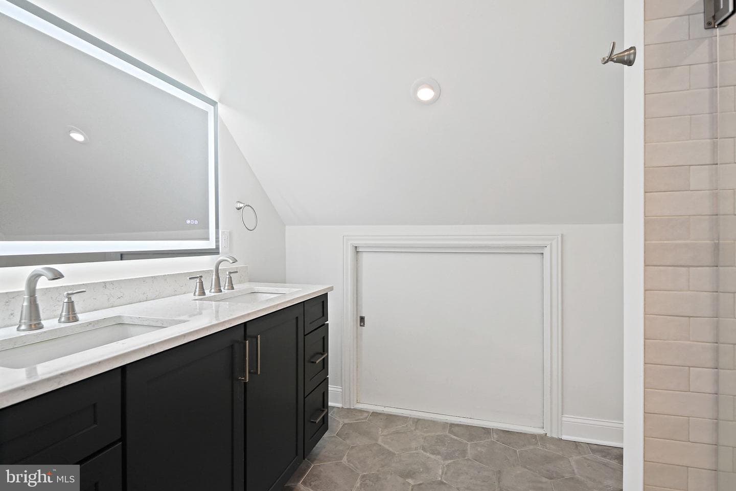 3049 Oak Forest Drive photo 17