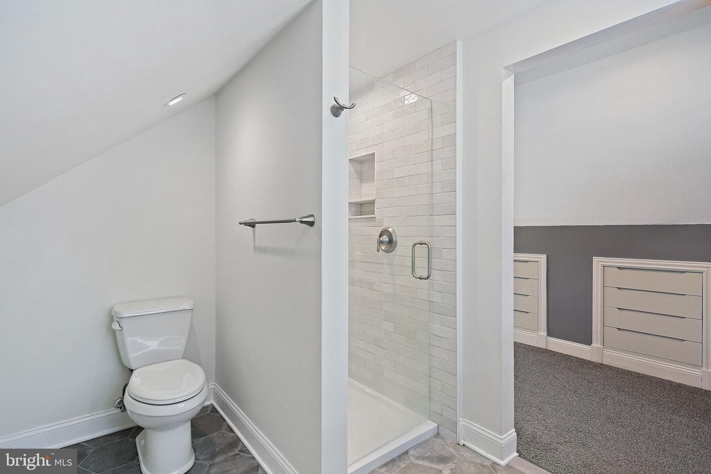 3049 Oak Forest Drive photo 18
