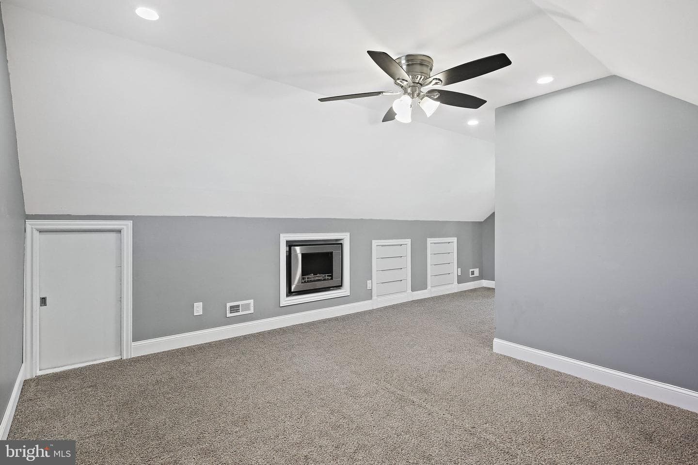 3049 Oak Forest Drive photo 20