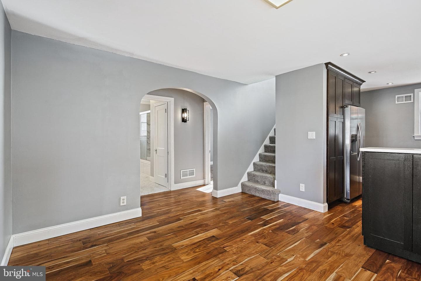 3049 Oak Forest Drive photo 5