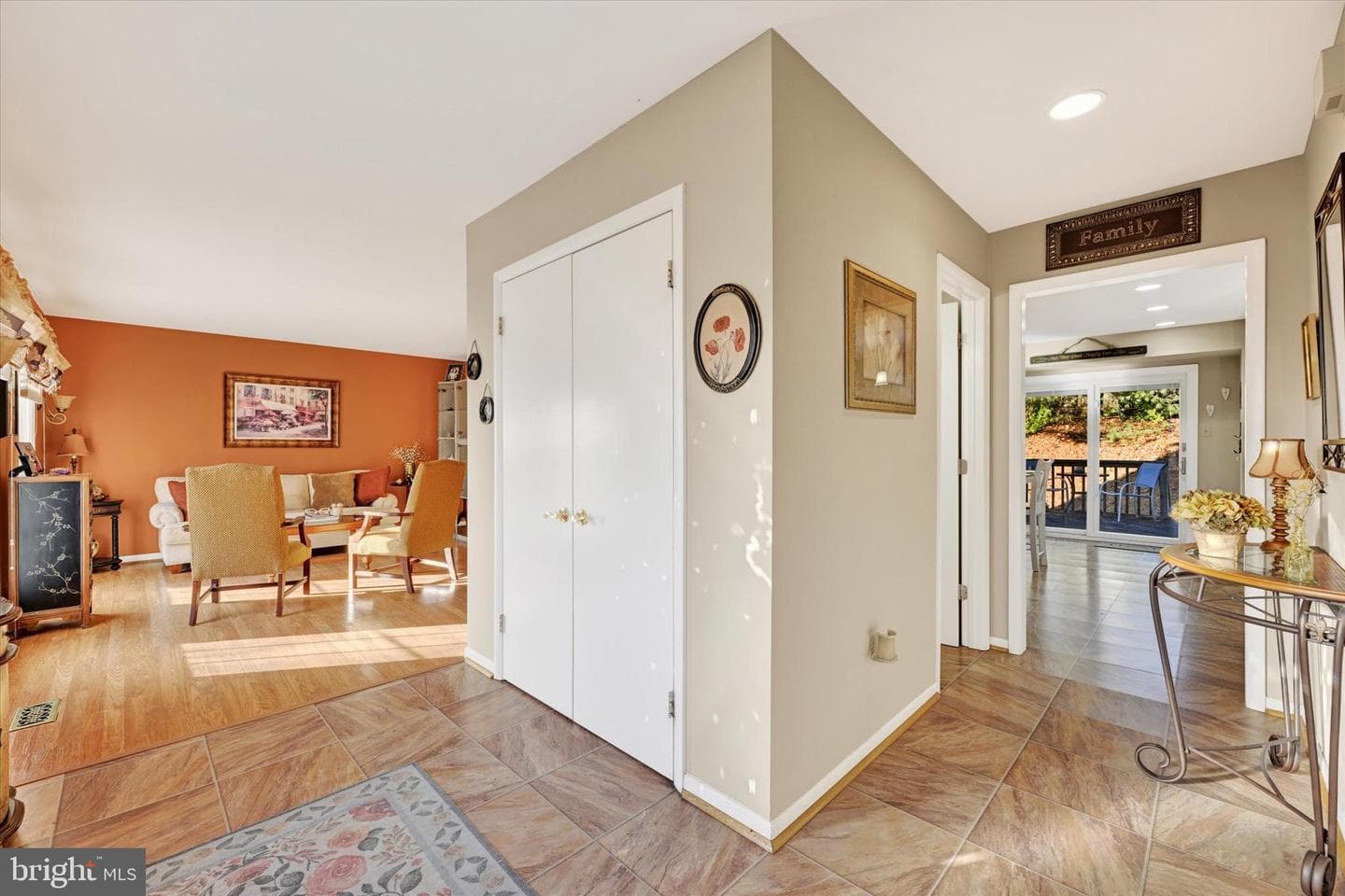 12204 Woodelves Drive photo 4
