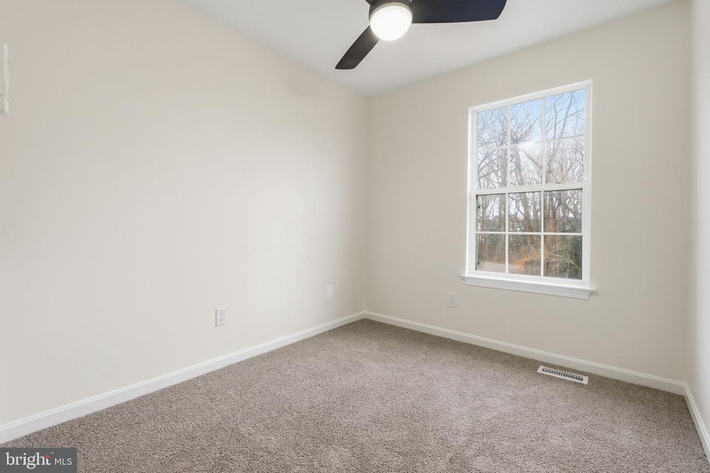 629 Nollmeyer Road photo 13
