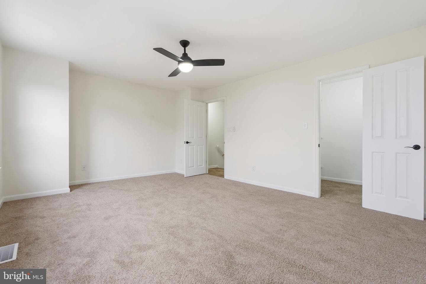 629 Nollmeyer Road photo 20