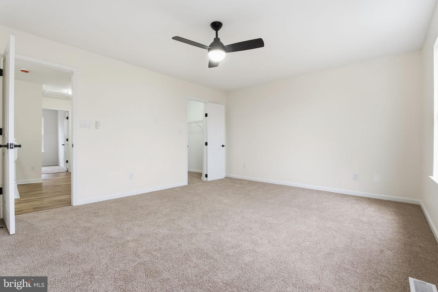 629 Nollmeyer Road photo 23