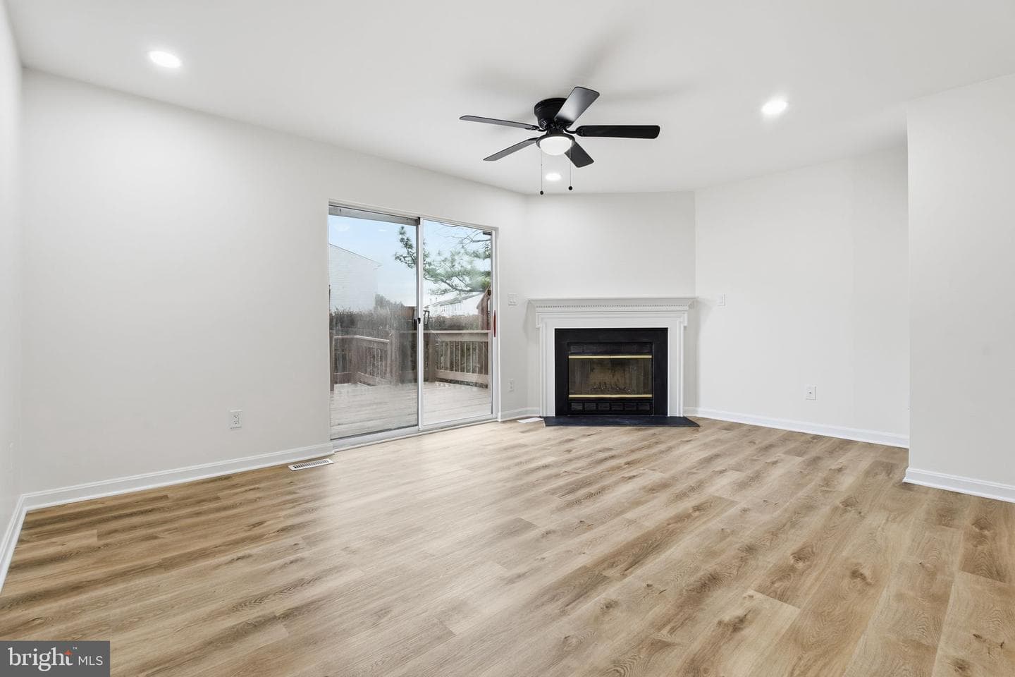 629 Nollmeyer Road photo 9