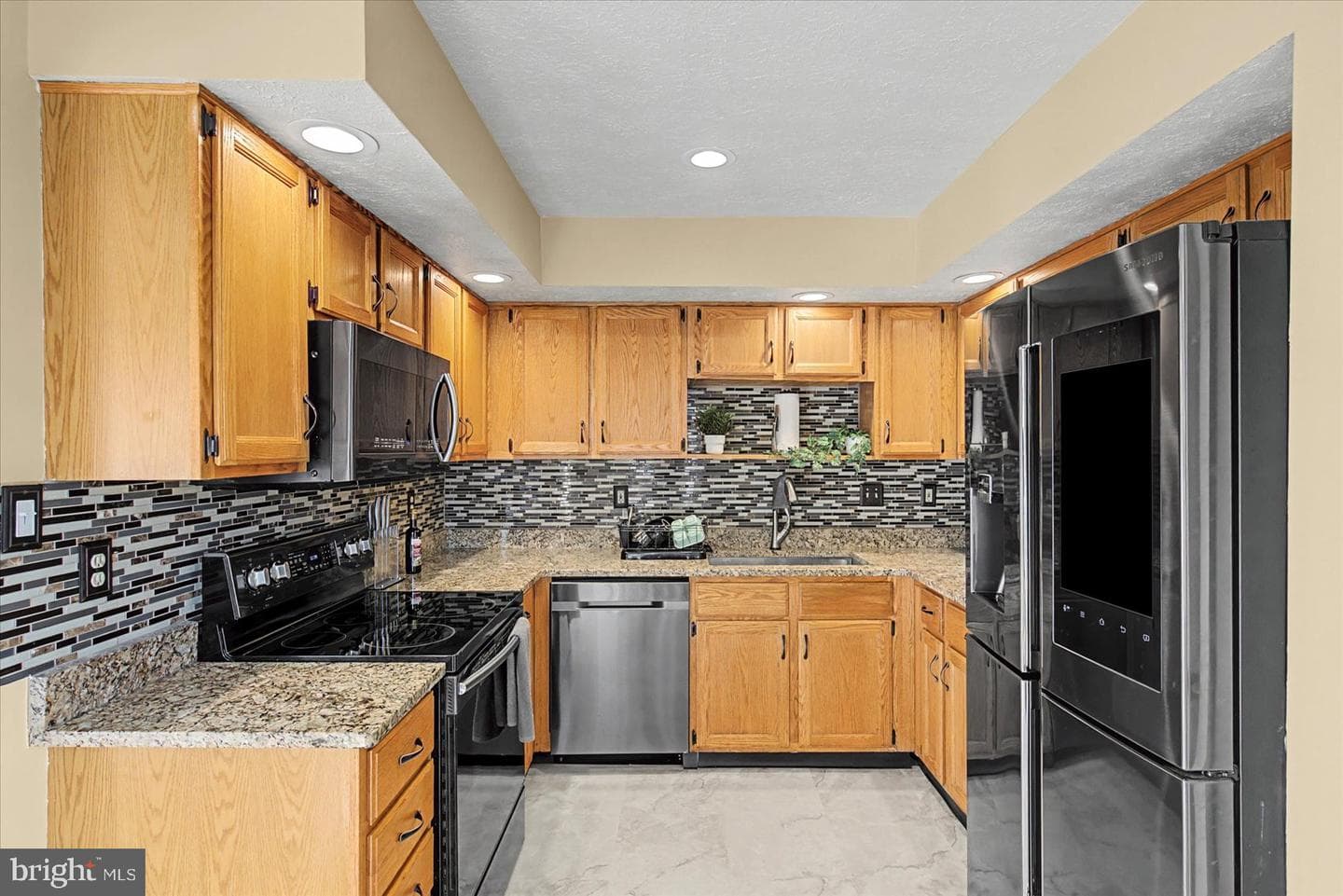 8292 Berryfield Drive photo 15