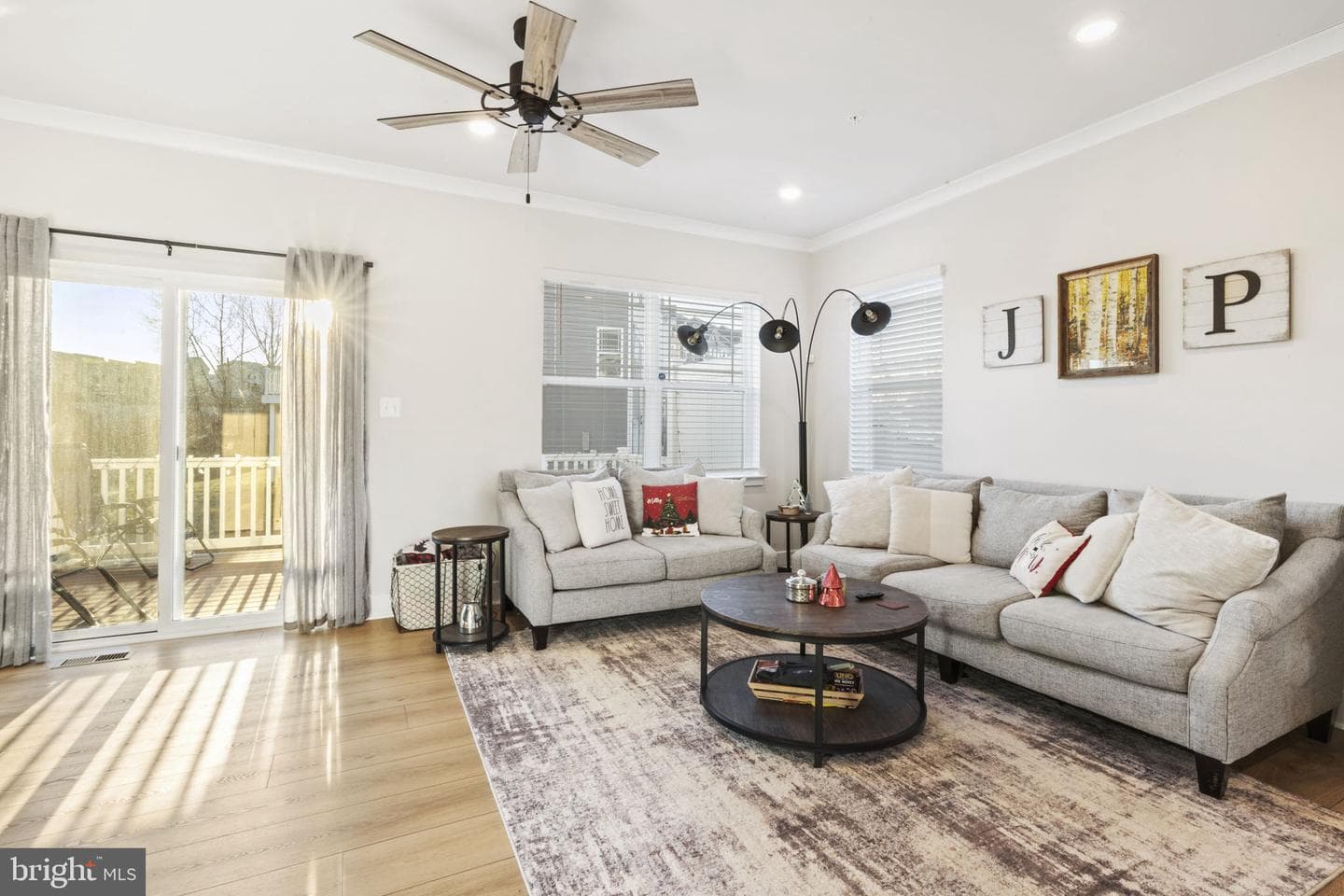2439 Woodlands Road photo 8