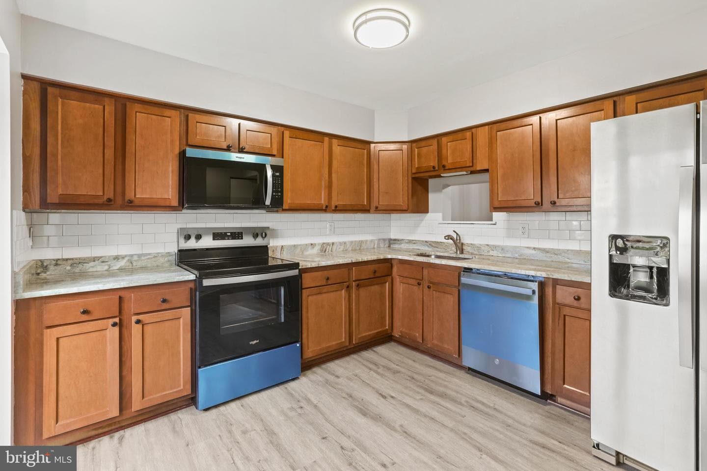8617 Castlemill Circle photo 4