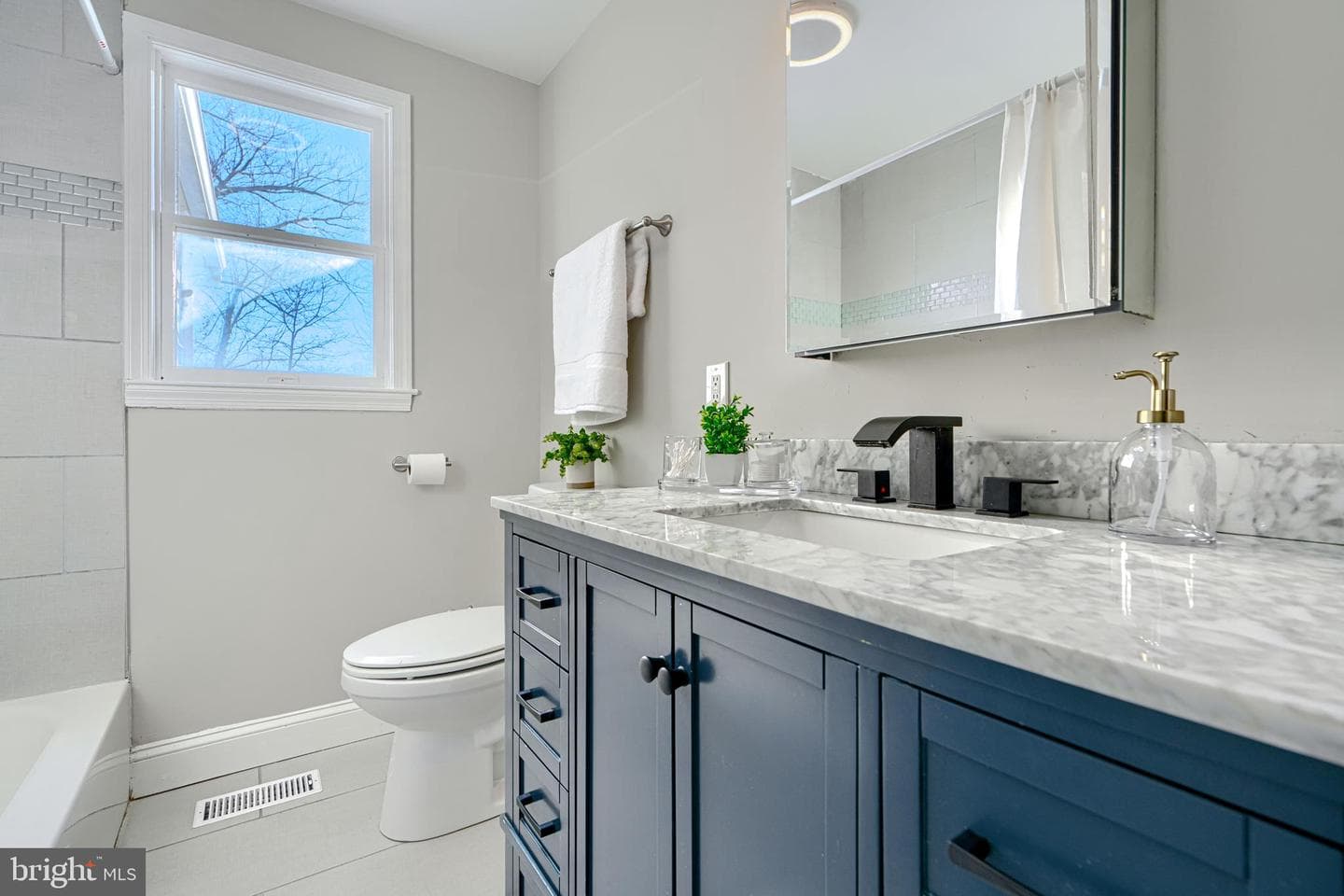 1203 Hilldale Road photo 23