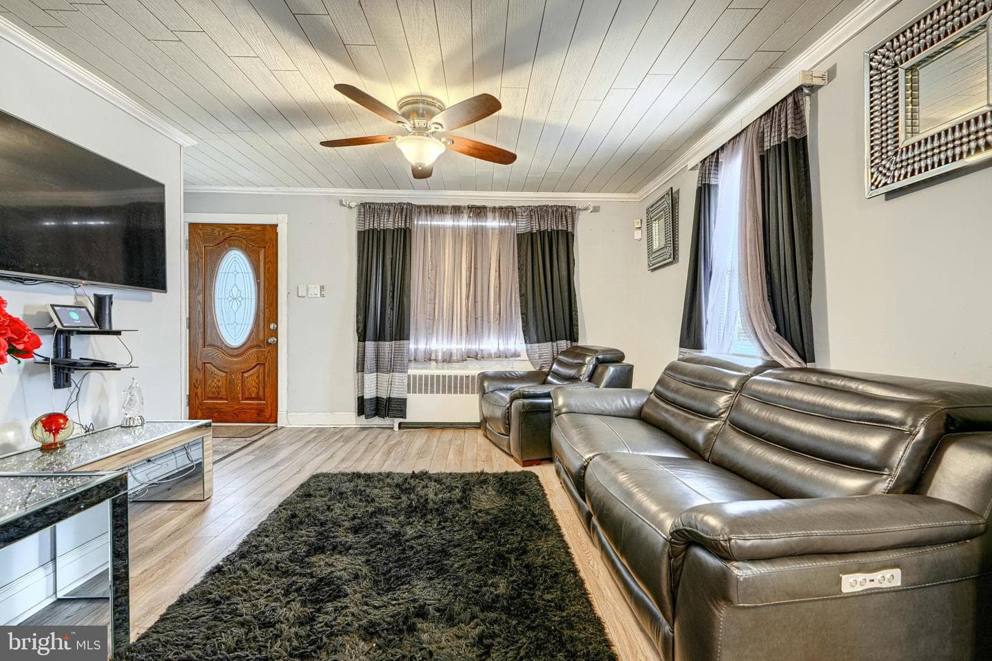 5943 Clayton Avenue photo 8