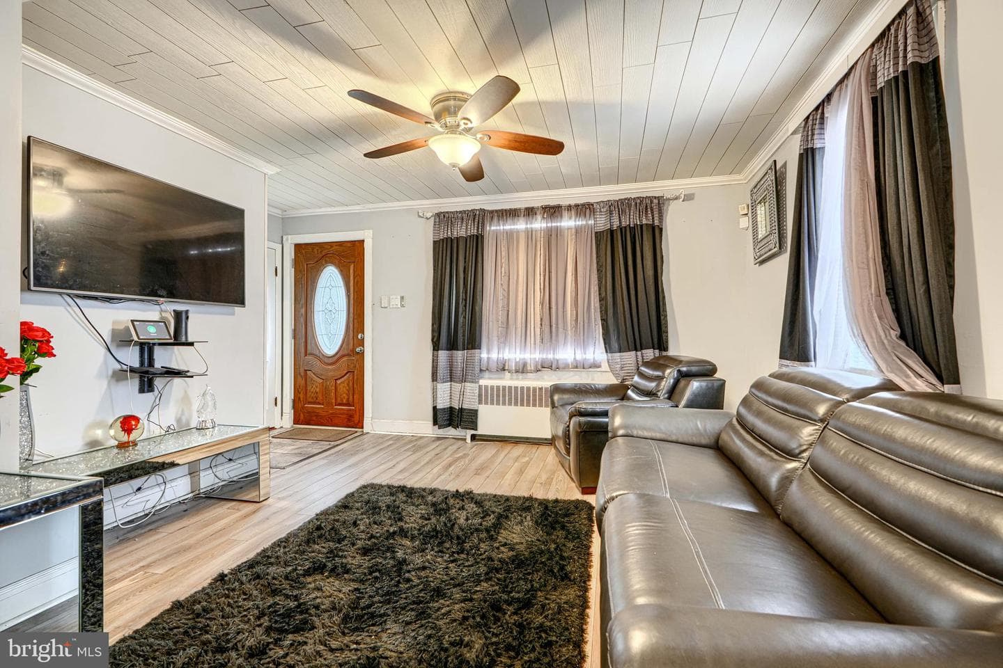 5943 Clayton Avenue photo 9