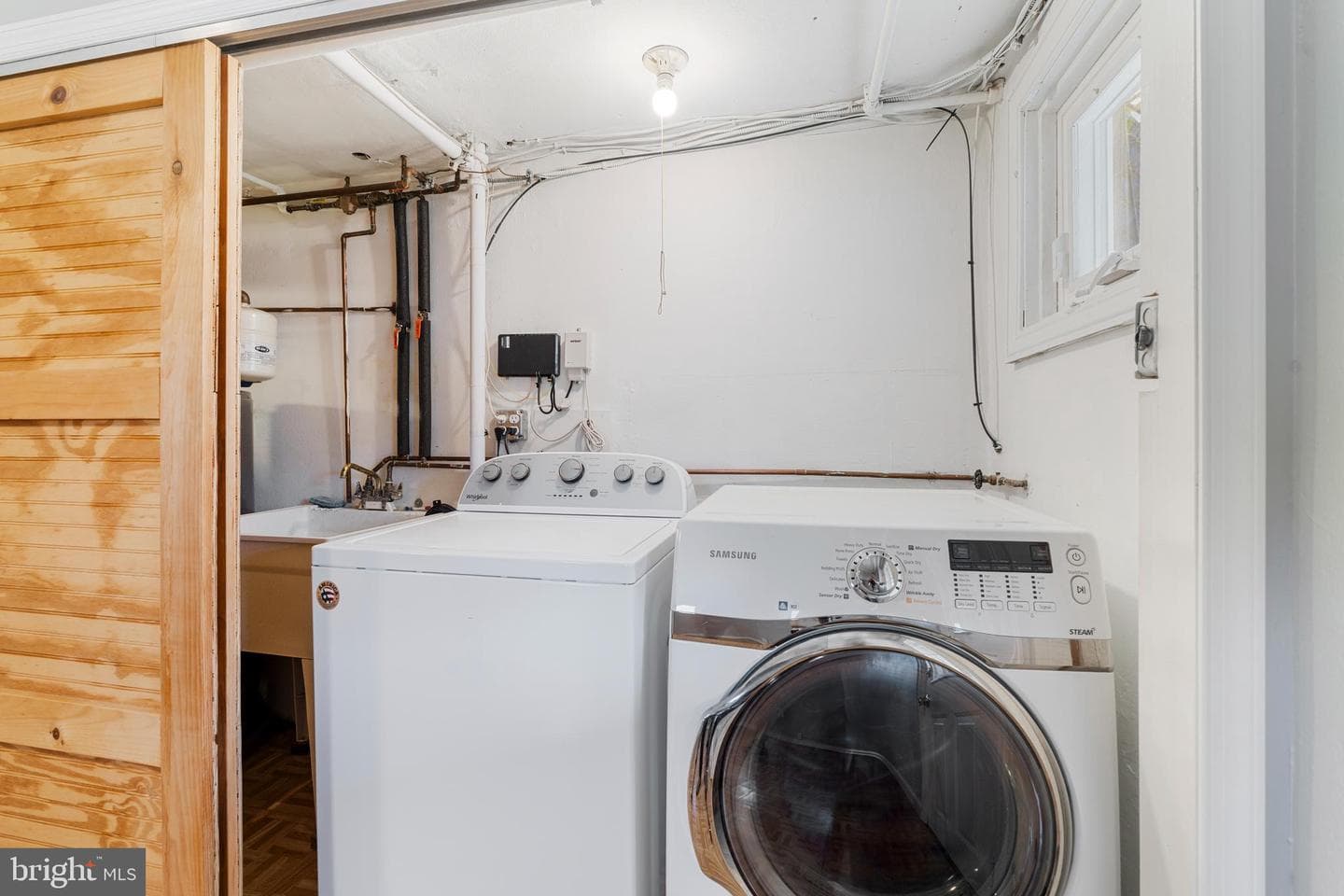 201 Ridge Avenue photo 31