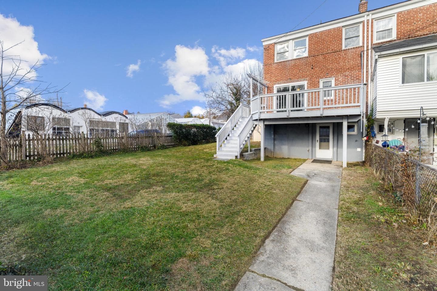 201 Ridge Avenue photo 33