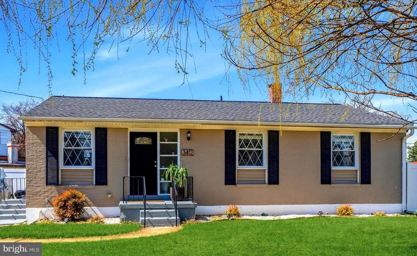 3412 Mayfield Avenue