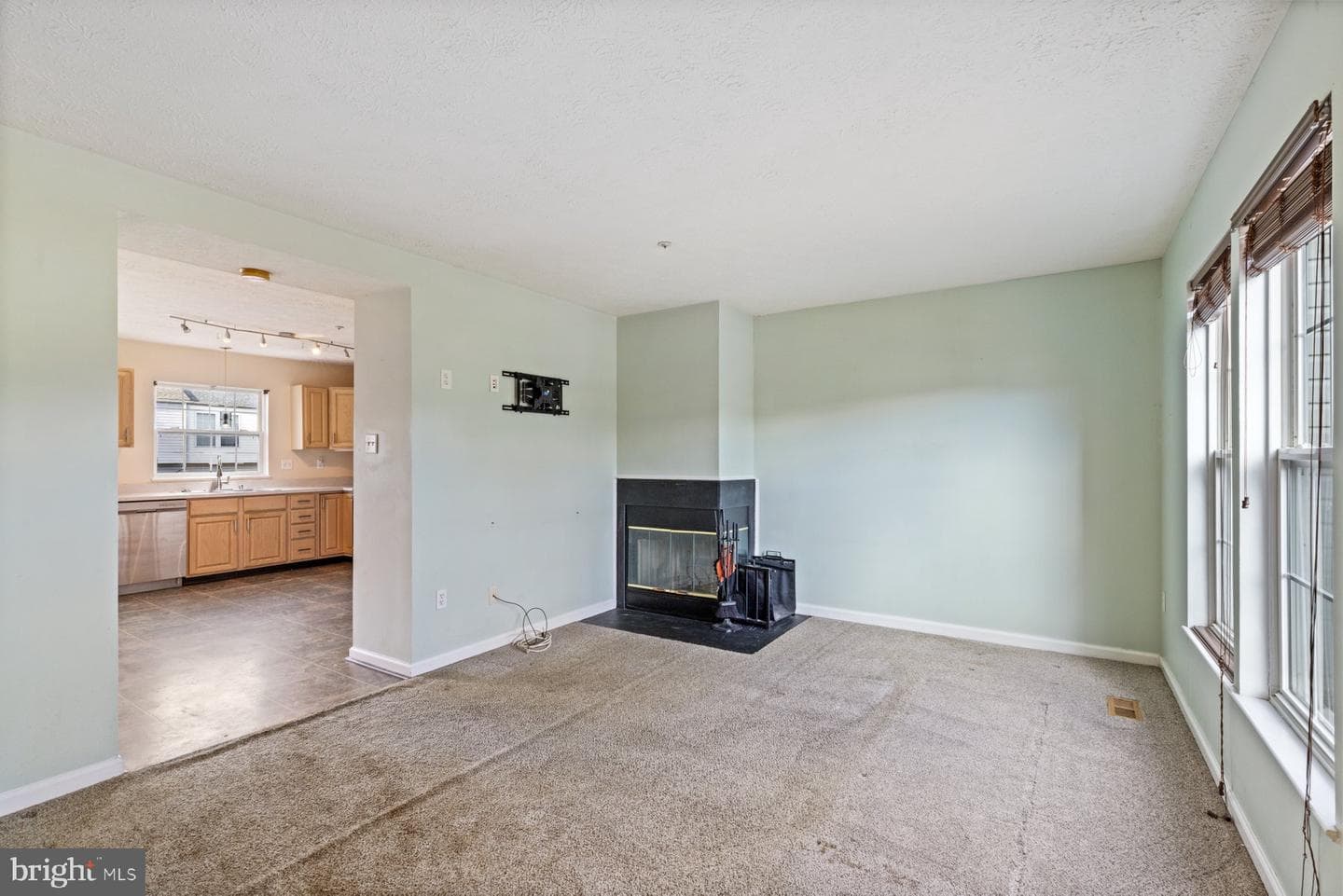 5206 Castlestone Drive photo 2