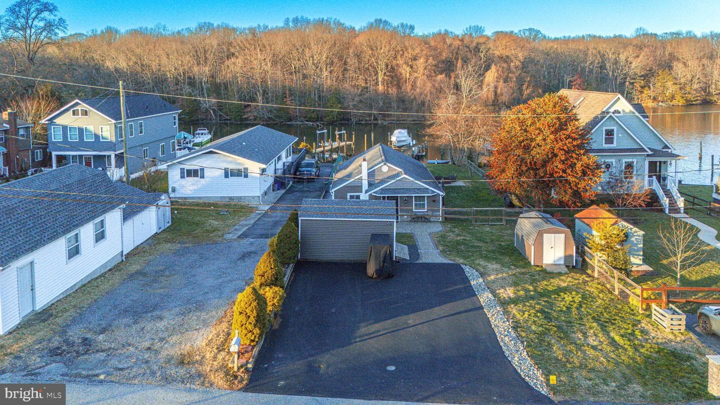 1920 Poplar Road photo 62